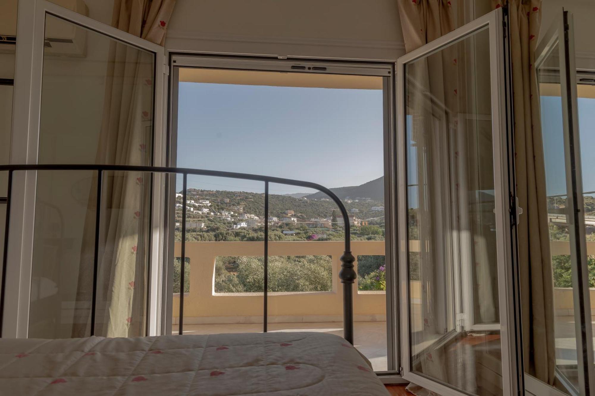 Private Pet Friendly Villa Agios Nikolaos Buitenkant foto